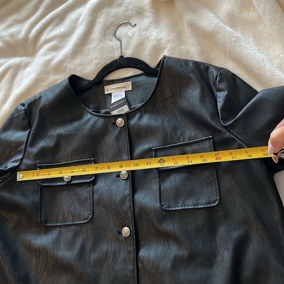 Lucky brand, leather jacket - Picture 11 of 15